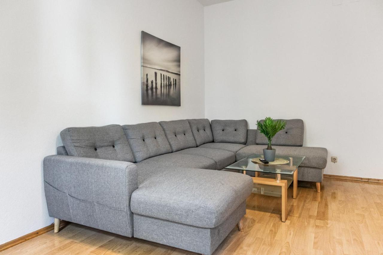 Welcoming 3Br Budget Apt. Well Connected Vienne Extérieur photo